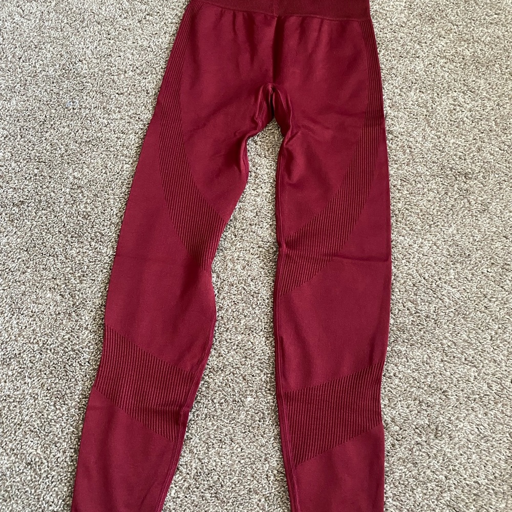 Pink Victoria’s secret compressed workout leggings sz xs small